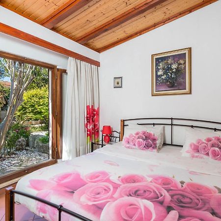 Awesome Home In Вели-Лошинь Экстерьер фото